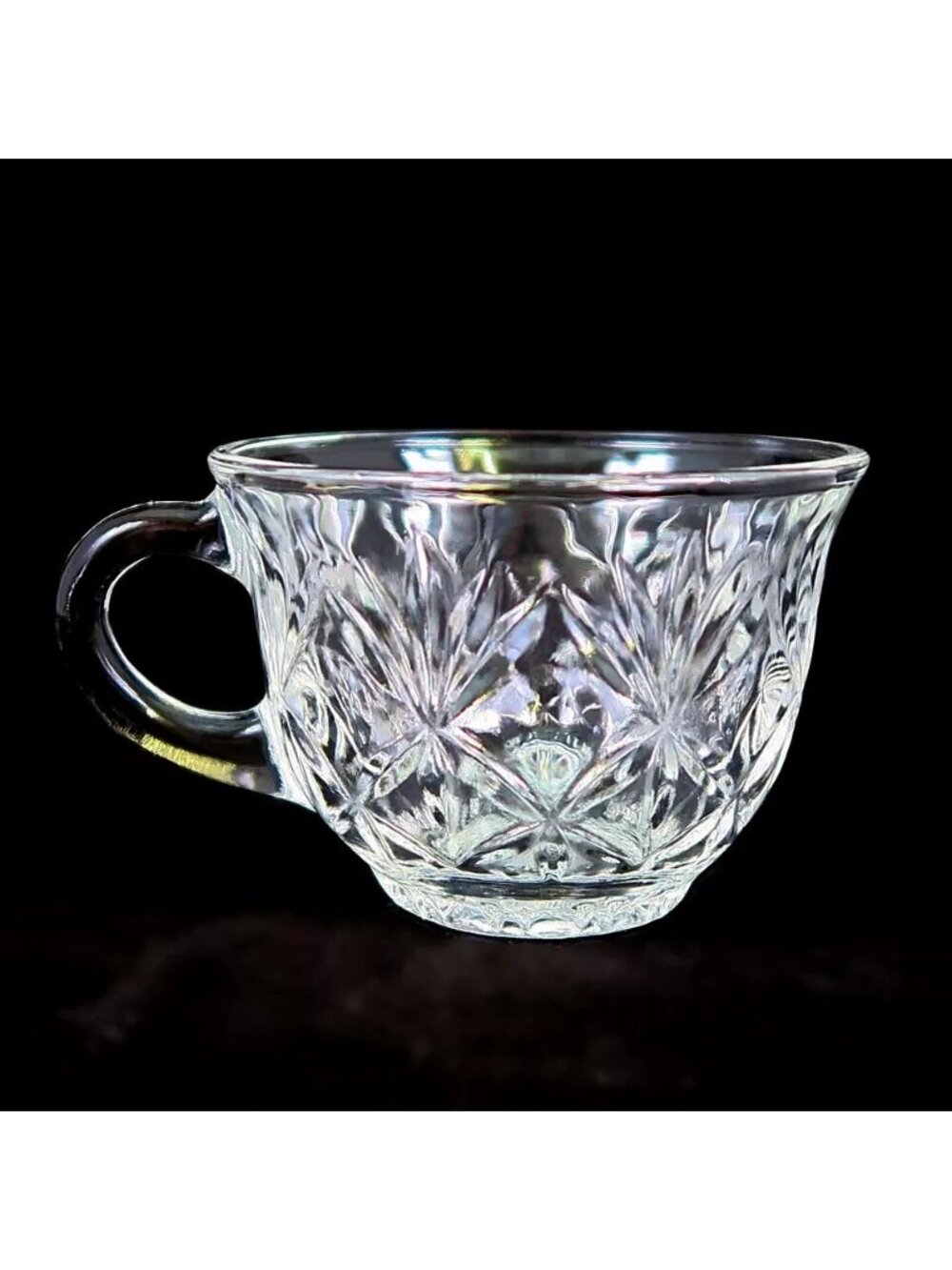 Hazel Atlas Heritage Thumbprint Punch Cups – Vintage Set of 4, 6oz Pressed Glass - Picture 3 of 6